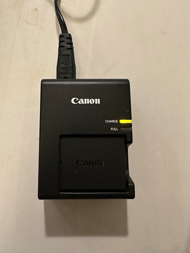 Canon e10 camera battery - lp-e10,