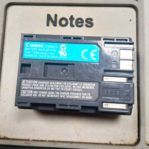 Canon 511a li ion - 7.4v, li-ion